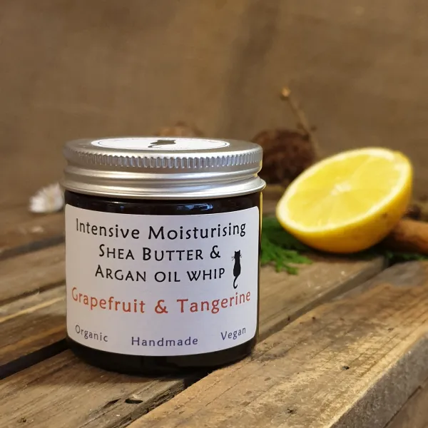 Moisturising body whip cream