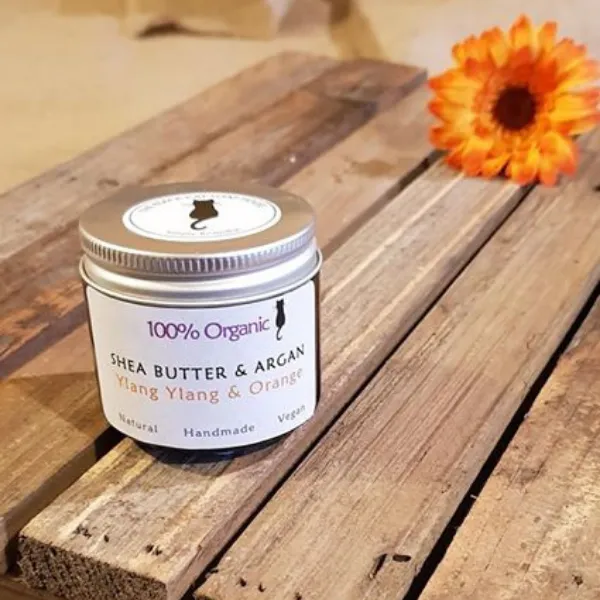 Moisturising body whip cream